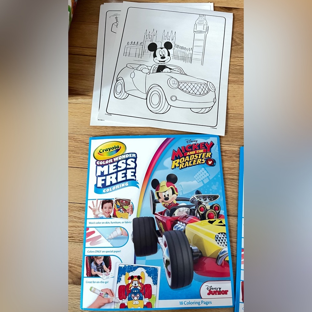 Crayola Color Wonder Mickey Mess Free Coloring Set & building blocks.